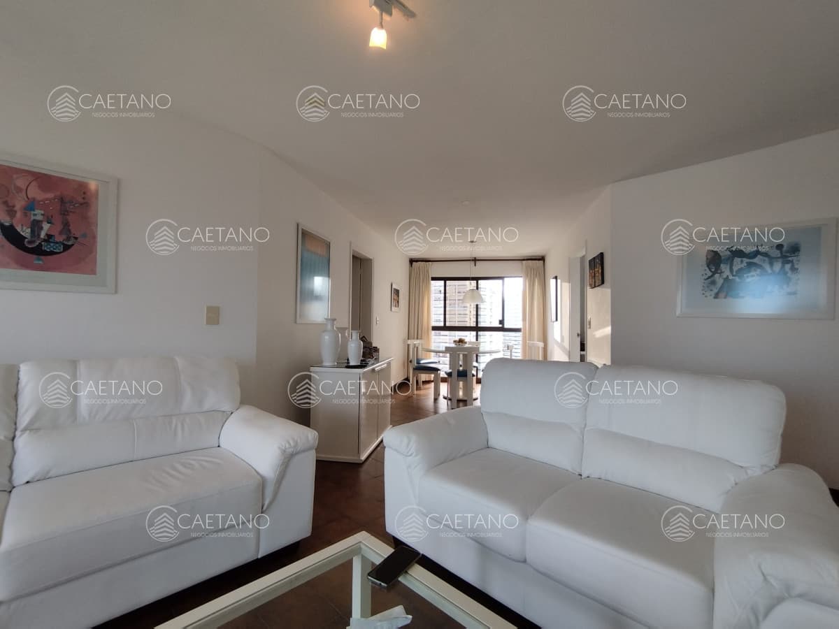 venta de apartamento 3 dormitorios. Playa brava, Punta del Este.