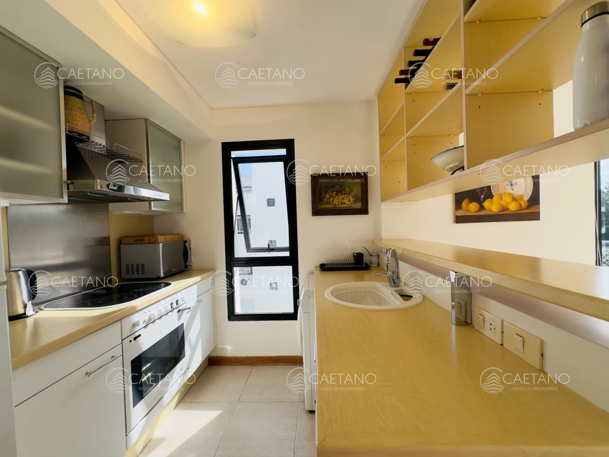 Apartamento en venta frente a playa brava. — foto 2