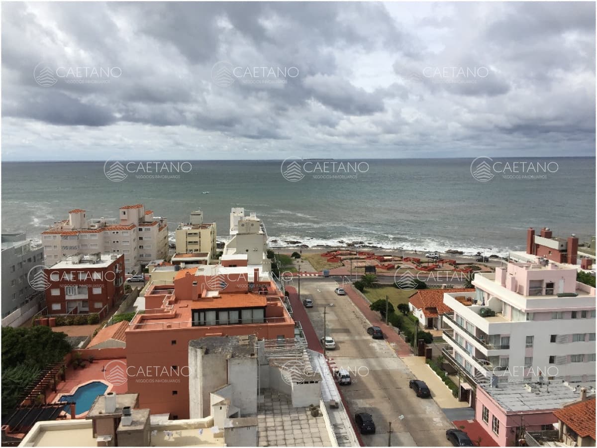 Alquiler y venta de apartamento de 3 dormitorios y dependencia en Punta del Este — foto 3