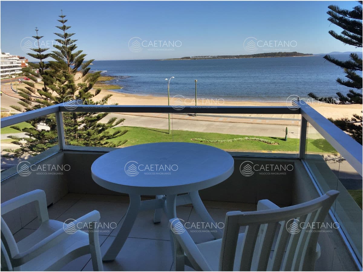Alquiler de apartamento de 3 dormitorios en Punta del Este