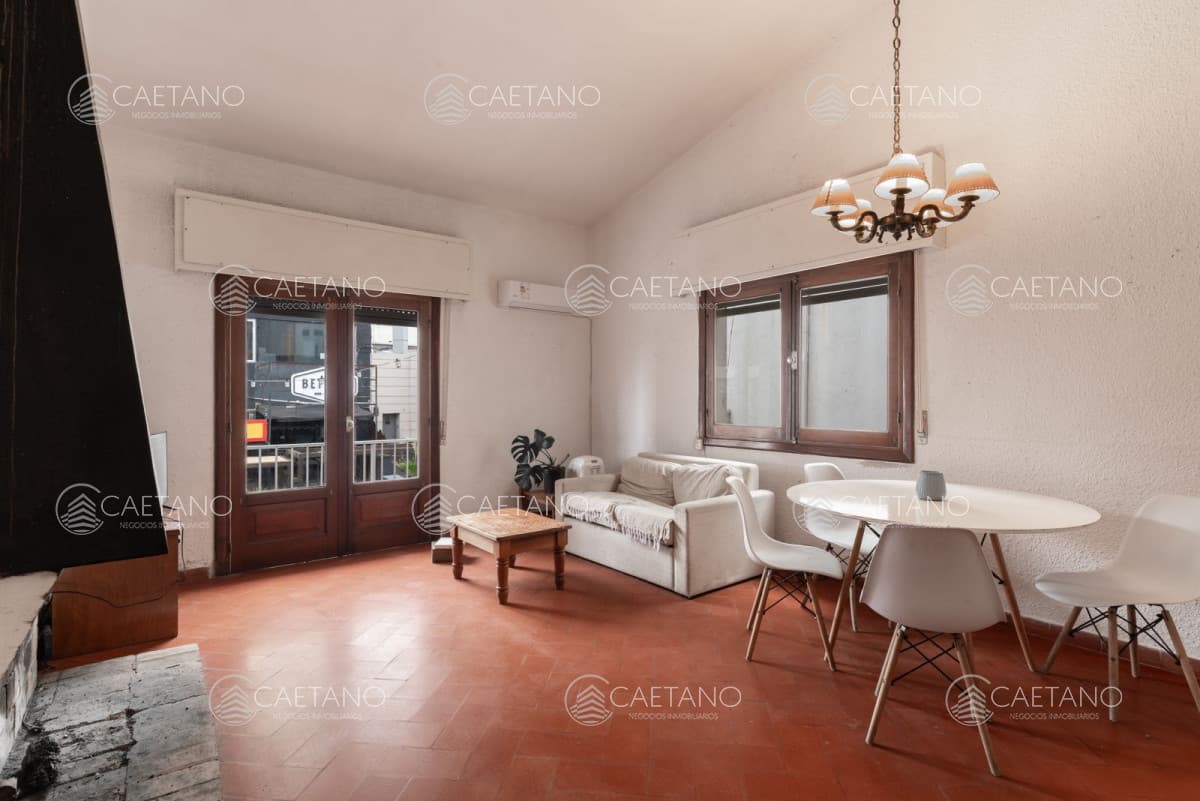 Apartamento en venta de 3 dormitorios y dependencia de servicio en Punta del Este