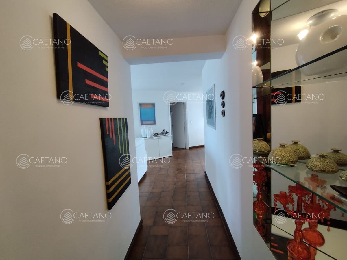 venta de apartamento 3 dormitorios. Playa brava, Punta del Este. — foto 2