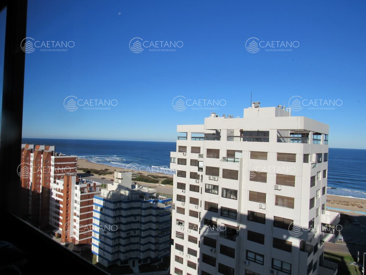 Venta y alquiler de apartamento de 3 dormitorios en Punta del Este — foto 2