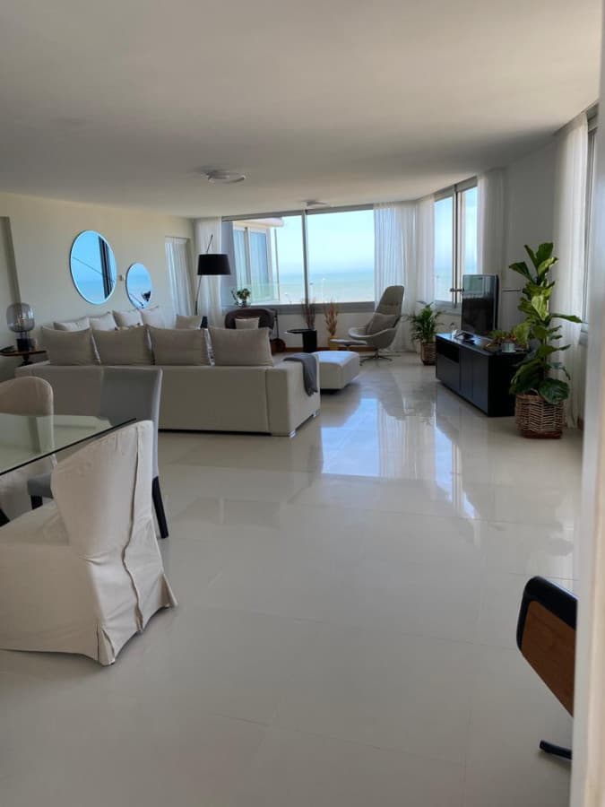 APARTAMENTO EN ALQUILER PLAYA BRAVA