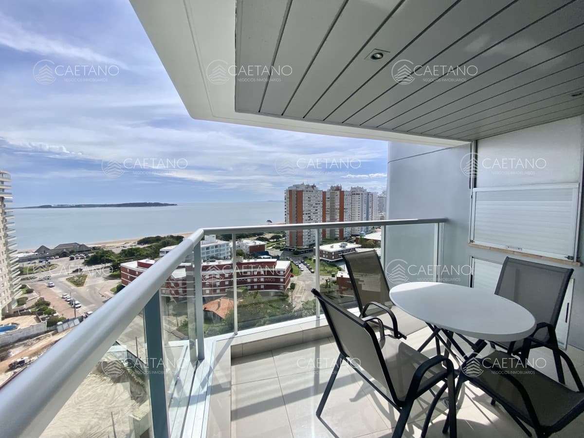 Apartamento en alquiler Playa Mansa 2 dormitorios MIAMI BOOULEVARD