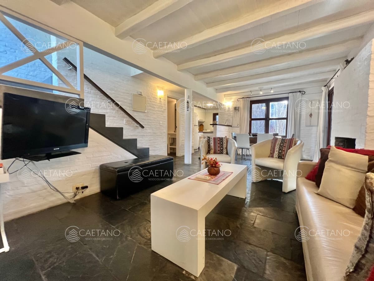 CASA EN VENTA 2 DORMITORIOS BARRIO PRIVADO PARQUE PINARES PUNTA DEL ESTE — foto 3