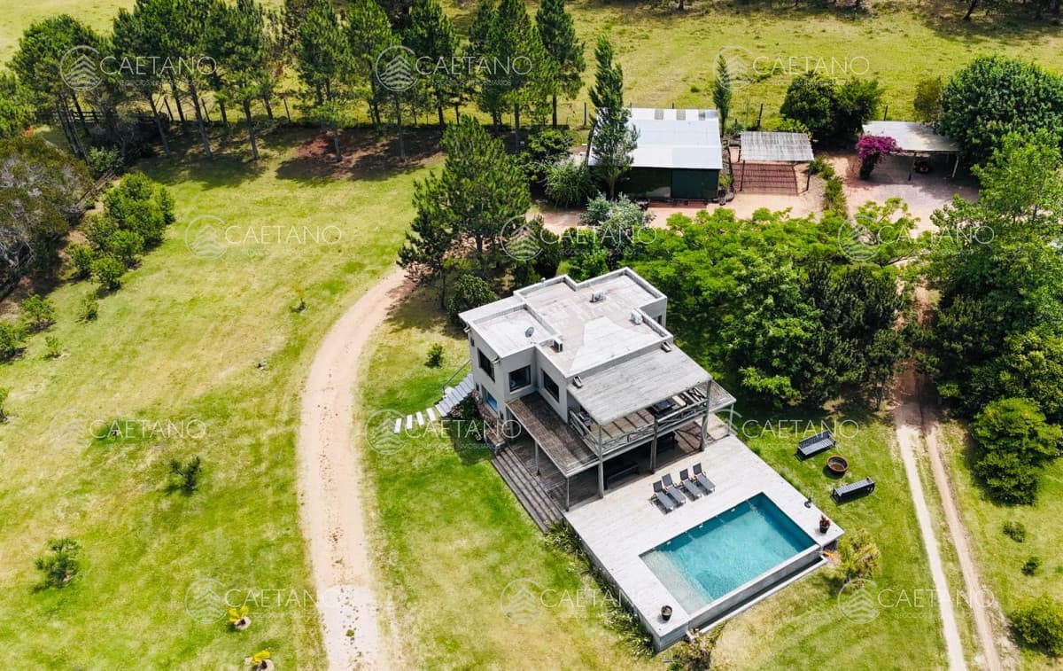 Casa en alquiler en Manantiales — foto 2