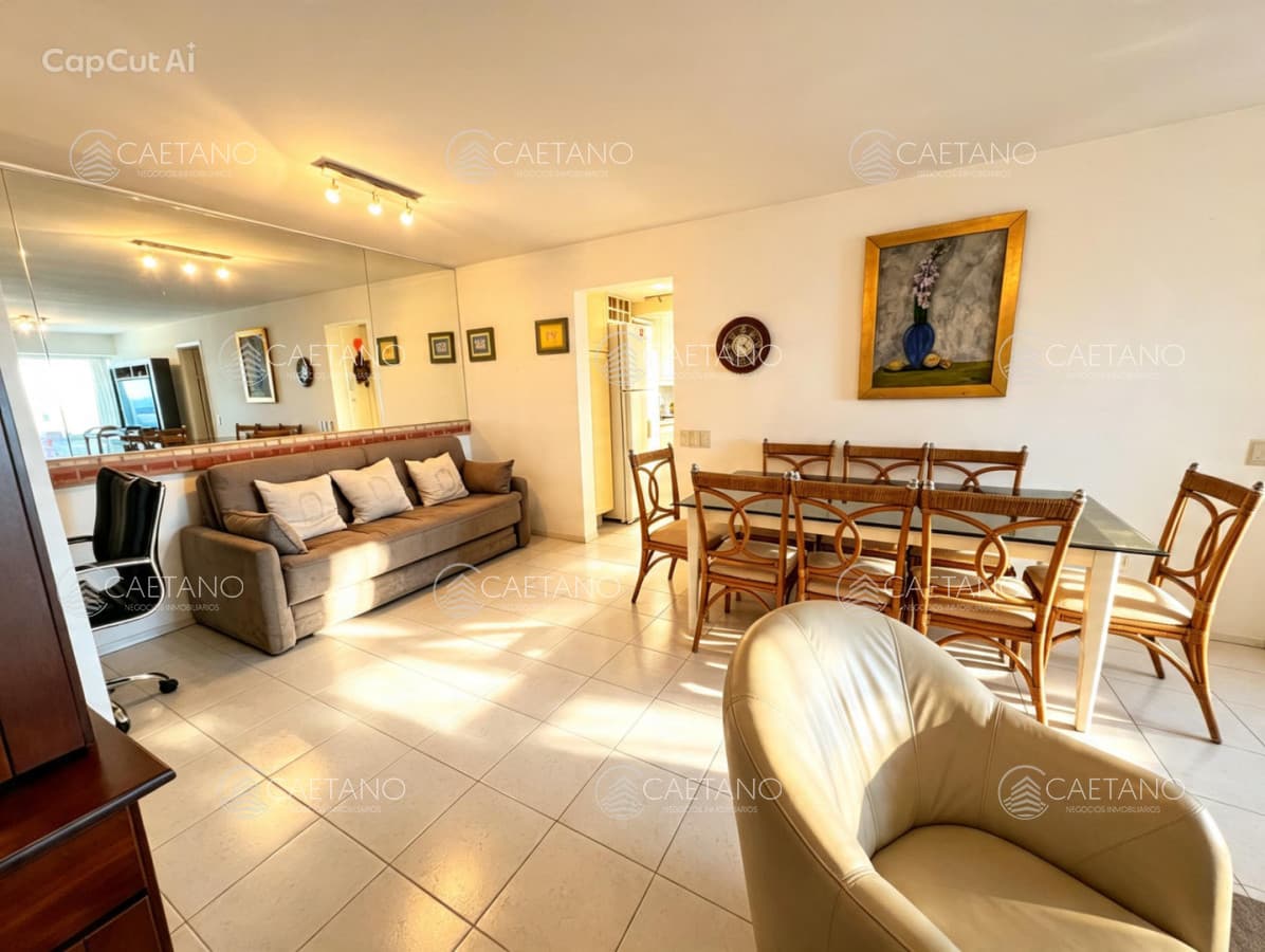 Venta apartamento 3 dormitorios. Peninsula, Punta del Este.