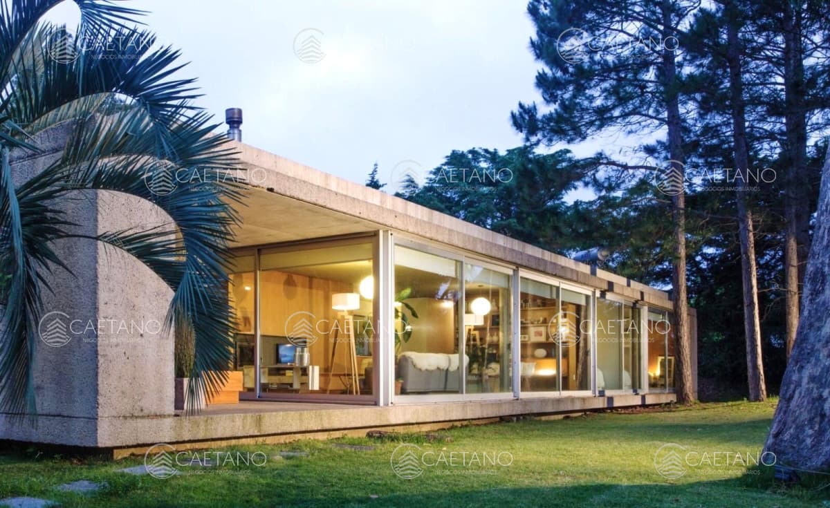 Venta casa 3 dormitorios Pinares, Punta del Este.