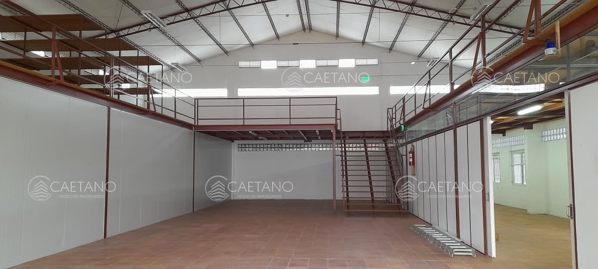 Alquiler Depósito de 704 m2 Zona Shopping, Punta del Este