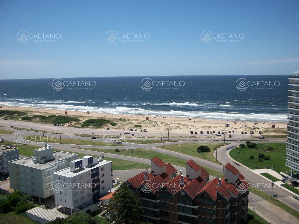 Venta apartamento 3 dormitorios. Playa brava, Punta del Este — foto 3