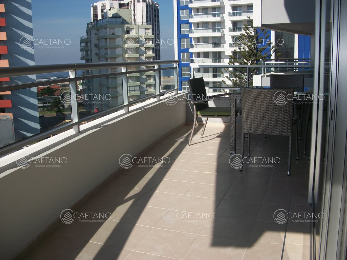 Apartamento de 2 dormitorios en venta en Punta del Este — foto 3