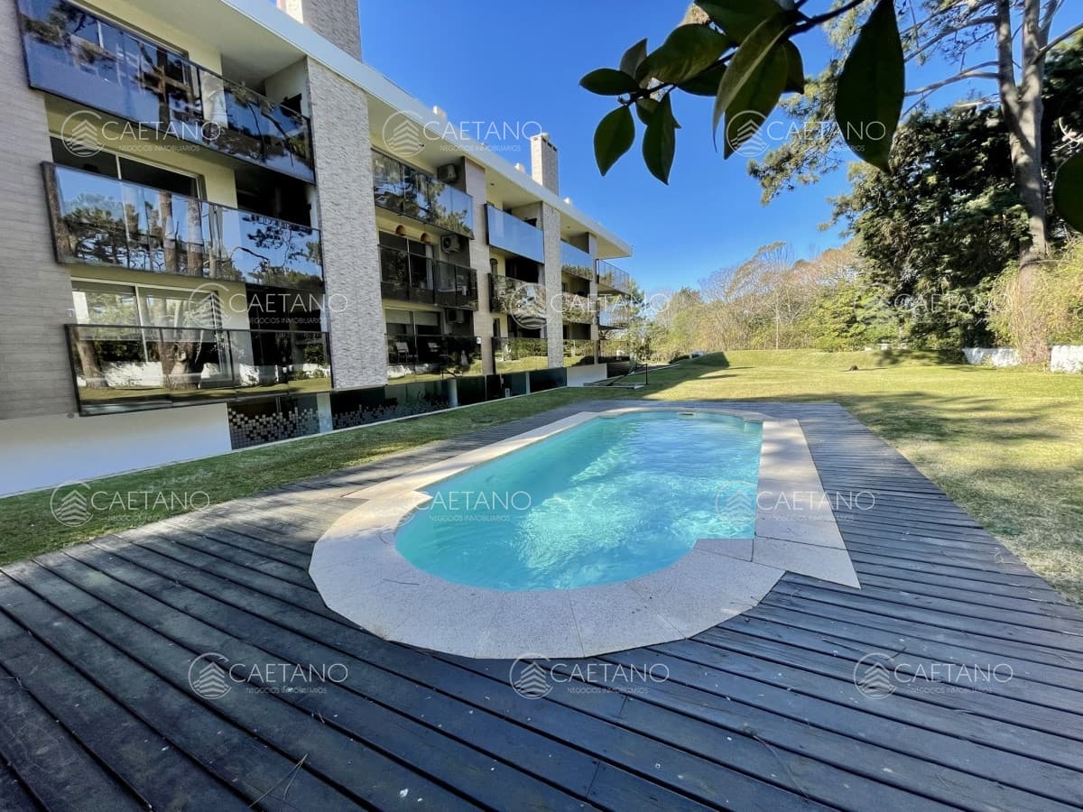 Muy lindo apartamento en Playa Brava 2 dormitorios Parrillero propio — foto 3