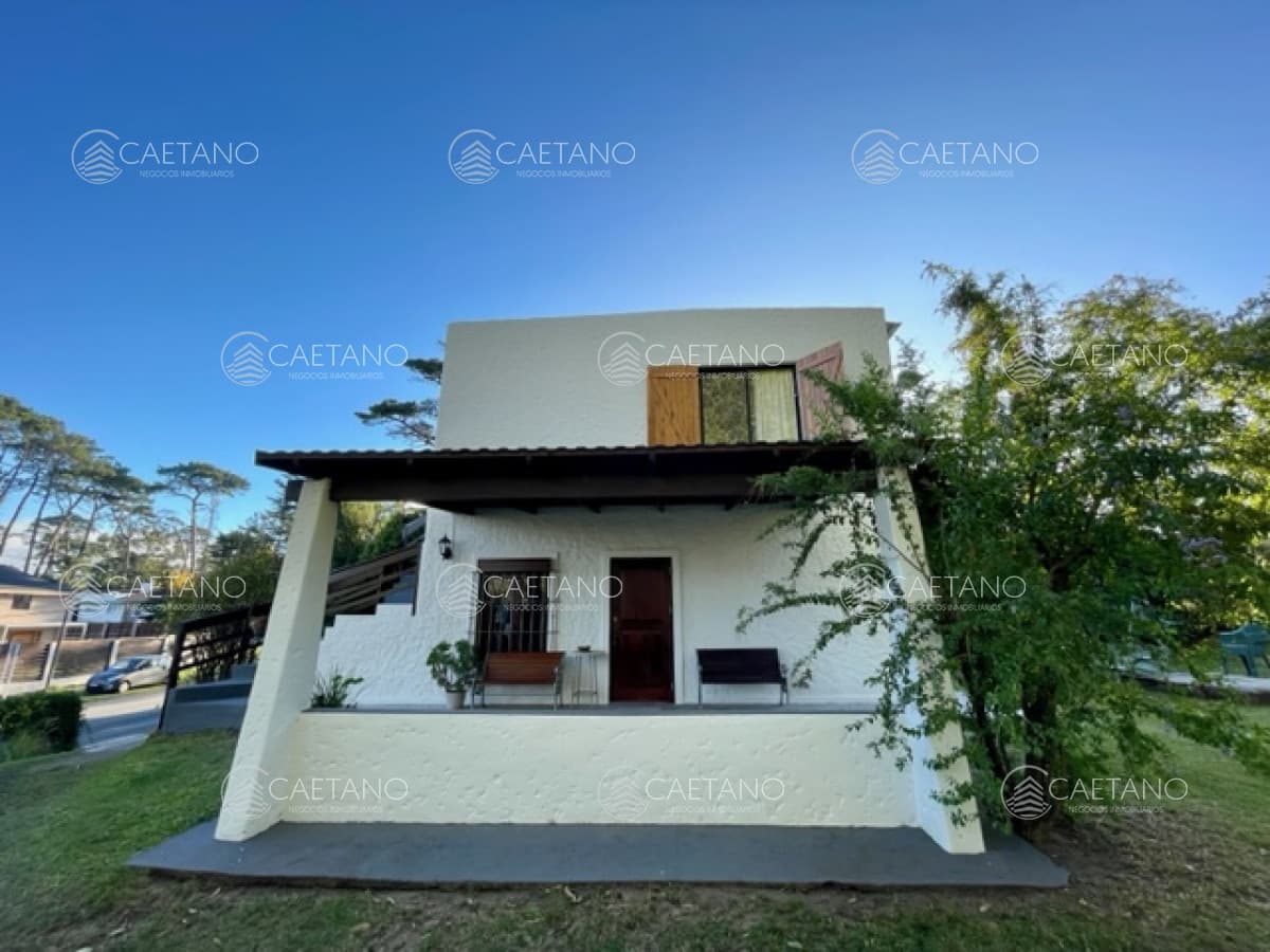 Venta de Casa en lote alto. Pinares. Mucho potencial — foto 2
