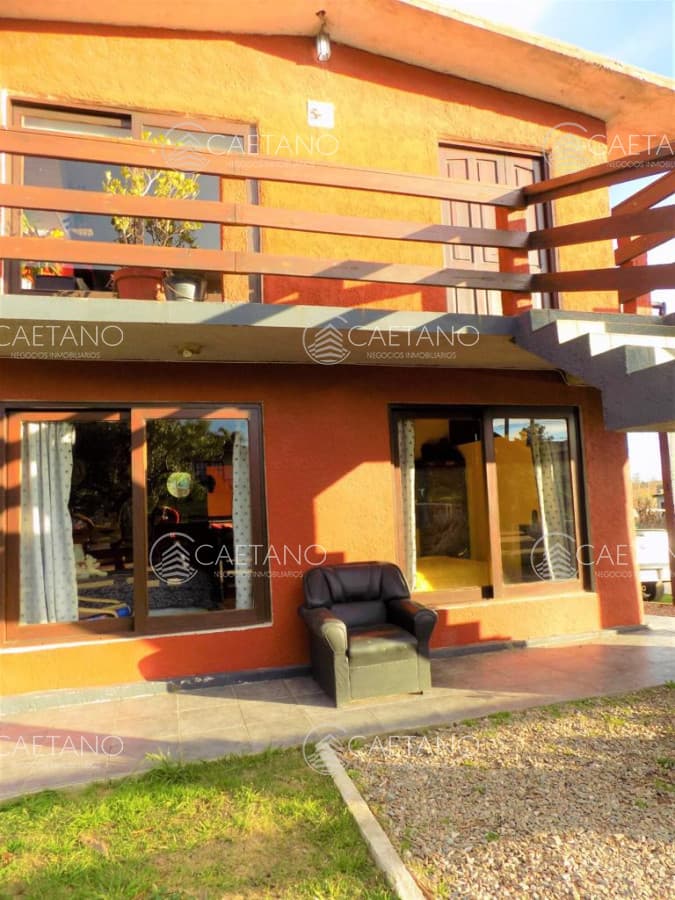 Venta - Casa 3 dormitorios con Dependencia de servicio - Lausana — foto 3