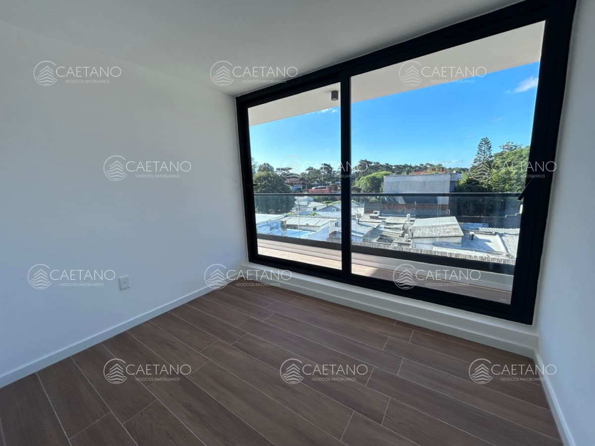 VENTA APARTAMENTO 2 DORMITORIOS PUNTA DEL ESTE — foto 3
