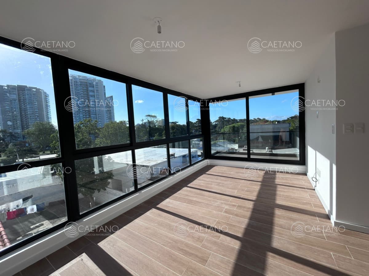 VENTA APARTAMENTO 2 DORMITORIOS PUNTA DEL ESTE