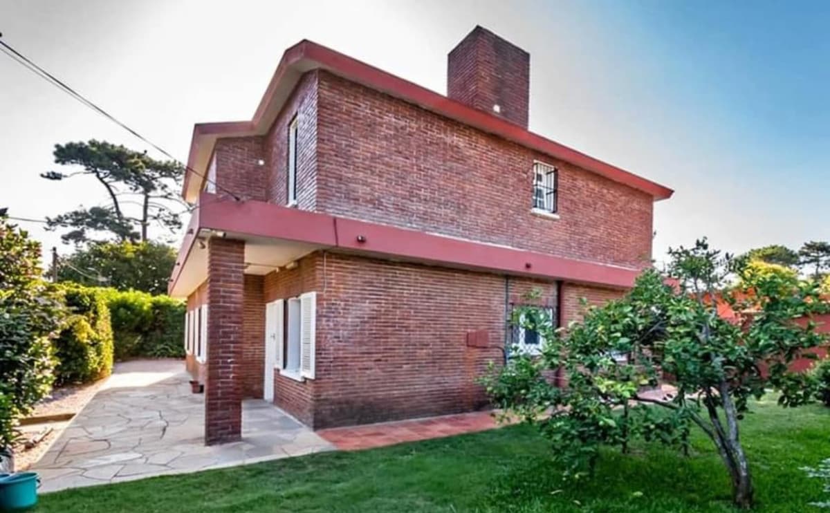 Casa en Venta, 4 dormitorios + 2 Baños y Anexo.