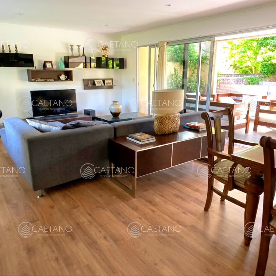 Casa moderna de 3 dormitorios estilo minimalista cercana al mar Playa Mansa Punta del Este — foto 2