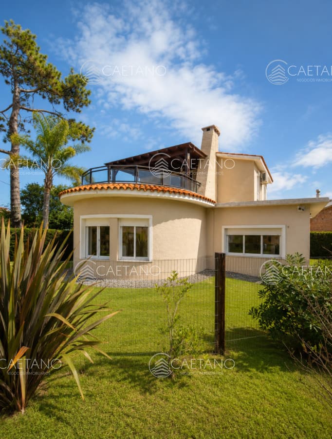 Casa 5 dormitorios + dependencia a 150mts del mar Playa Masa — foto 3