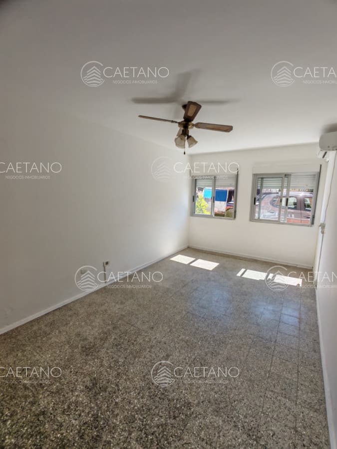 Venta apartamento 2 dormitorios. Centro, Maldonado. — foto 2