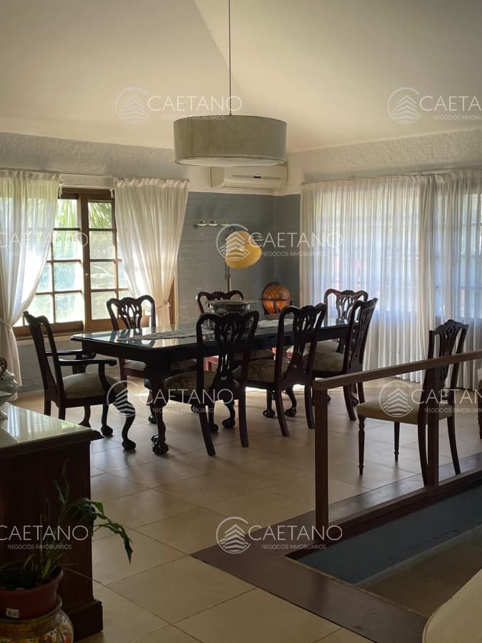 Hermoso chalet a la venta — foto 2