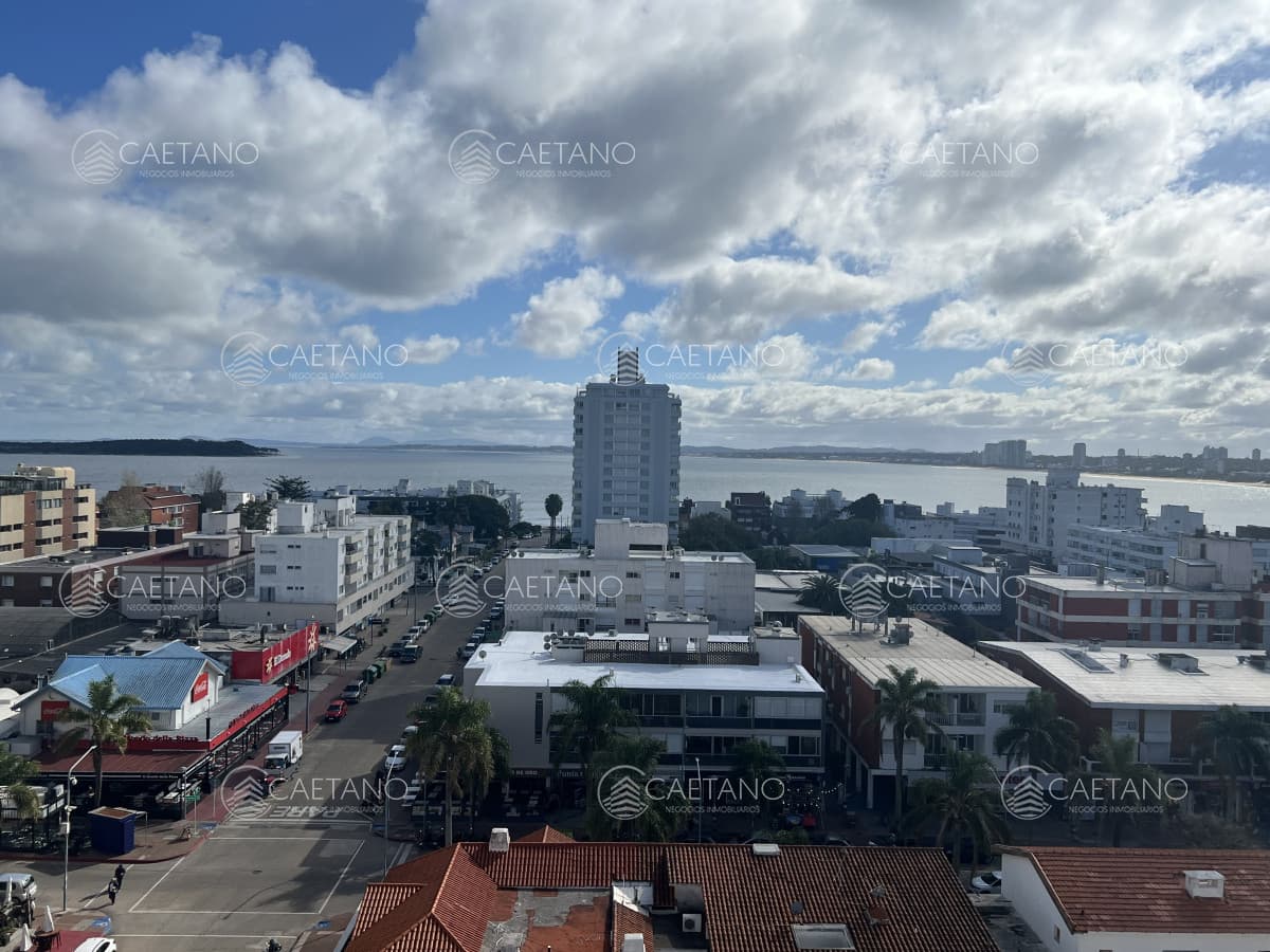 APARTAMENTO EN EDIFICIO CLASICO DE LA PENÍNSULA