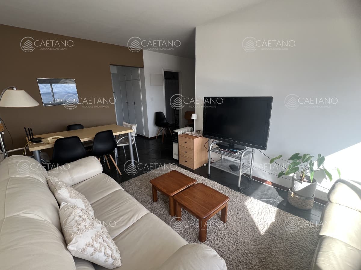 APARTAMENTO EN EDIFICIO CLASICO DE LA PENÍNSULA — foto 3