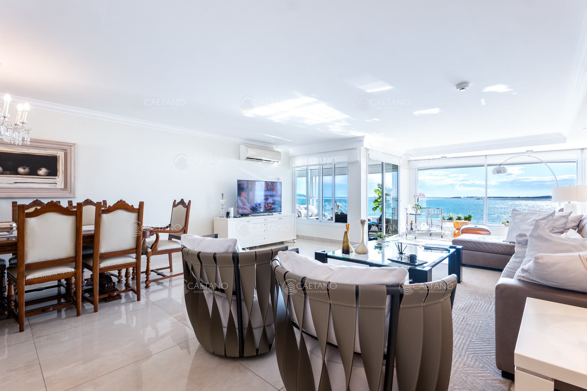 Apartamento en Beverly Tower - Alquiler de Temporada - 3 Dorm en suite + Dep. — foto 2