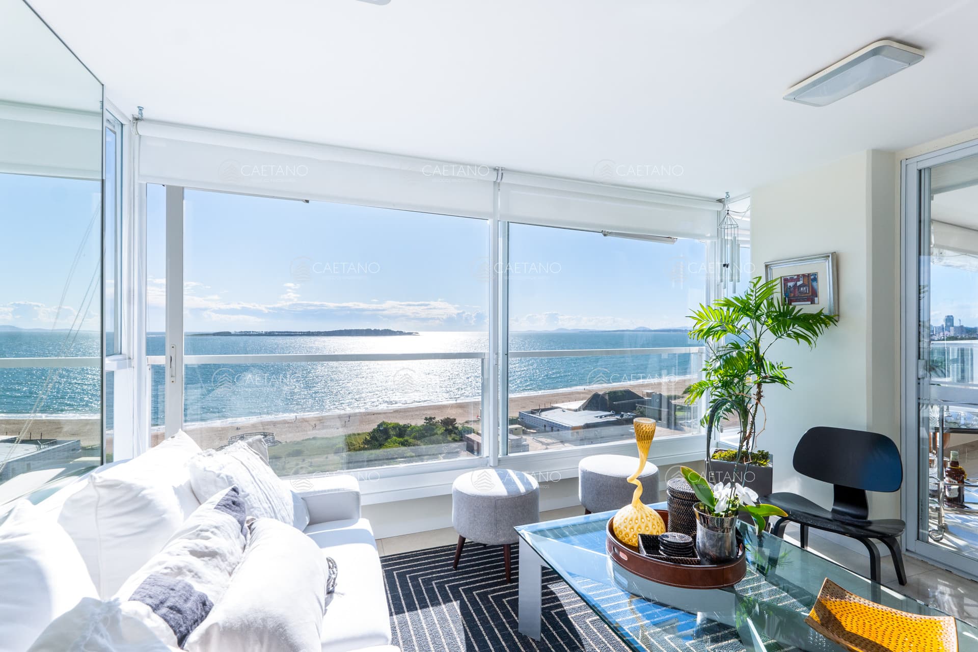 Apartamento en Beverly Tower - Alquiler de Temporada - 3 Dorm en suite + Dep.