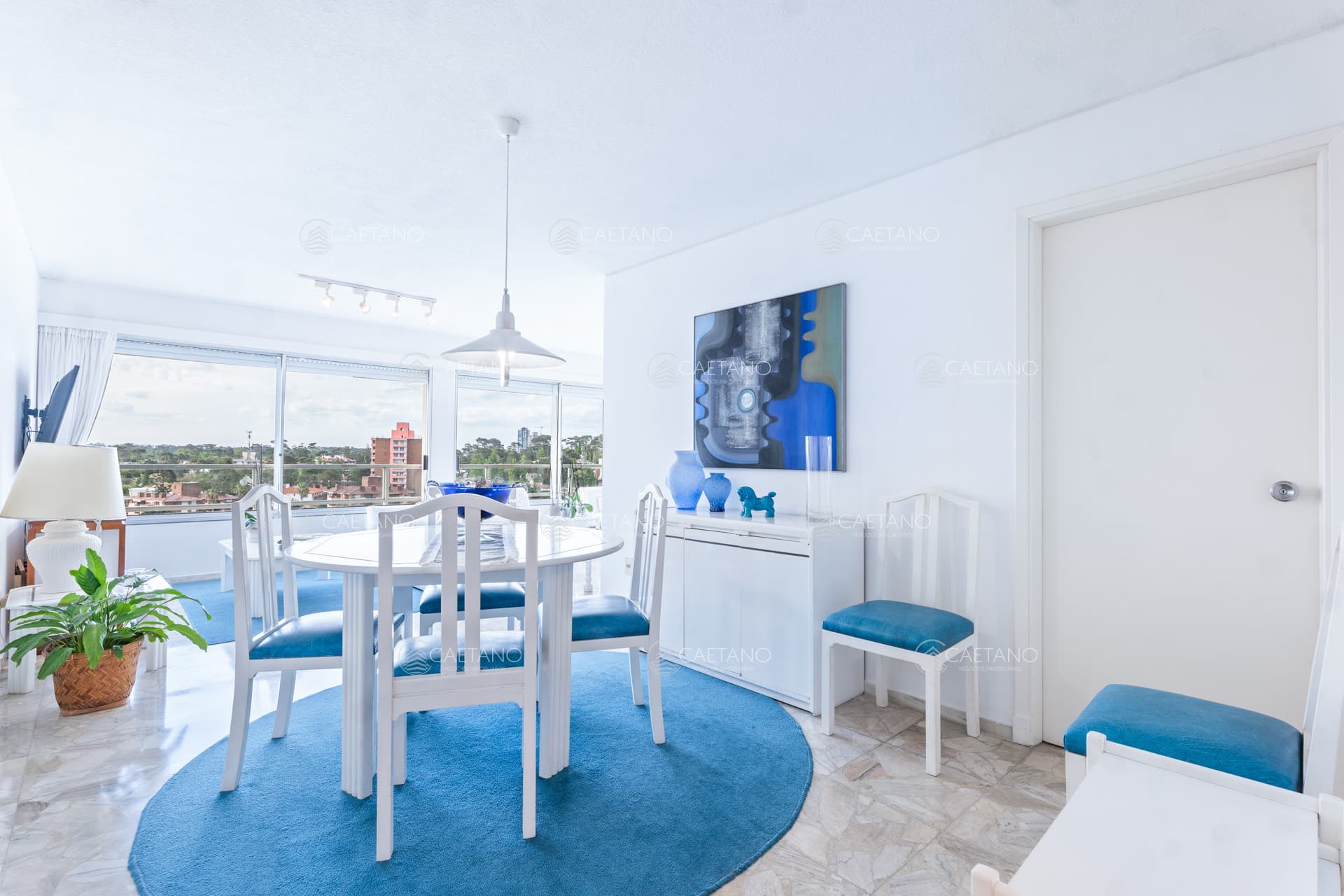 APARTAMENTO EN VENTA FRENTE AL MAR - 2 DORMITORIOS Y MEDIO - TORRE WASHINGTON - PLAYA MANSA - COMPLEJO LINCOLN CENTER — foto 3