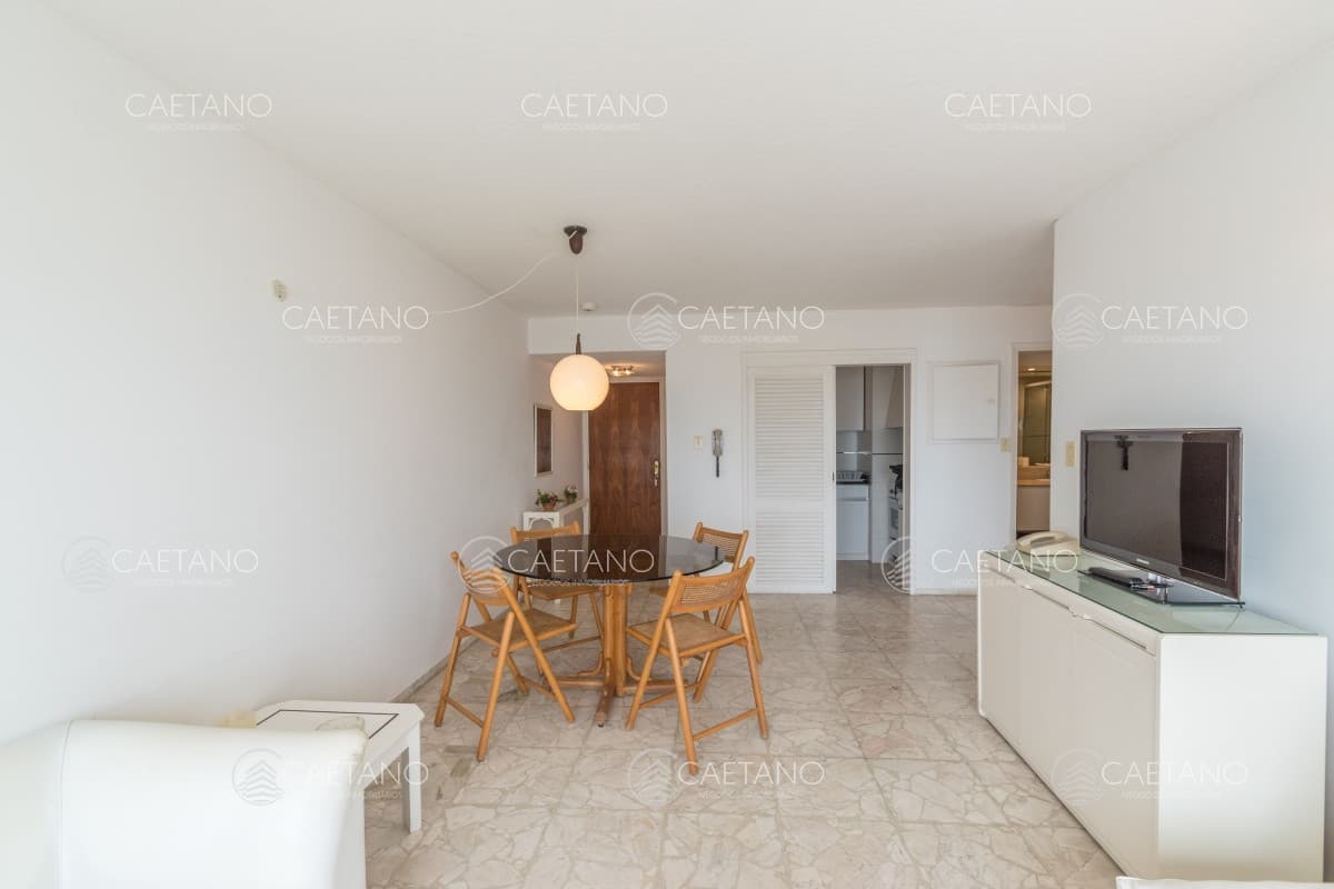Vista al Puerto! Amplio apartamento de 1 dormitorio y medio. — foto 3