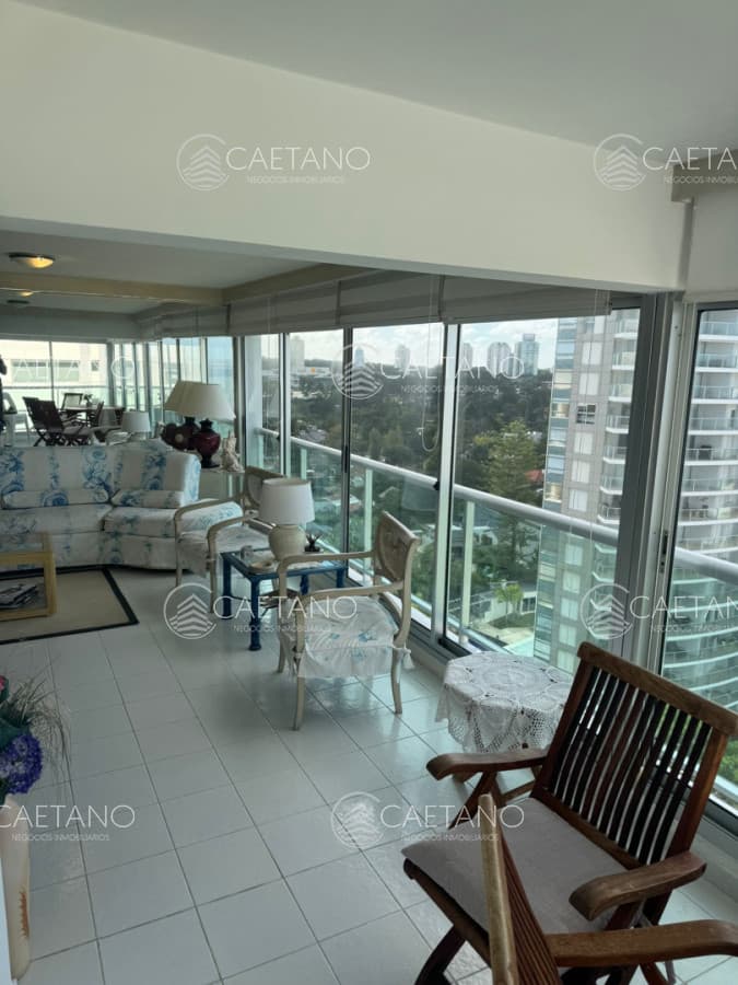 VENTA DEPARTAMENTO 2 DORMITORIOS PLAYA MANSA PUNTA DEL ESTE — foto 2