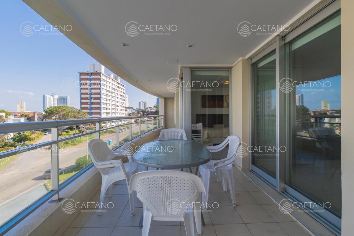 VENTA DEPARTAMENTO 3 DORMITORIOS EN CHIVERTA - AIDY GRILL