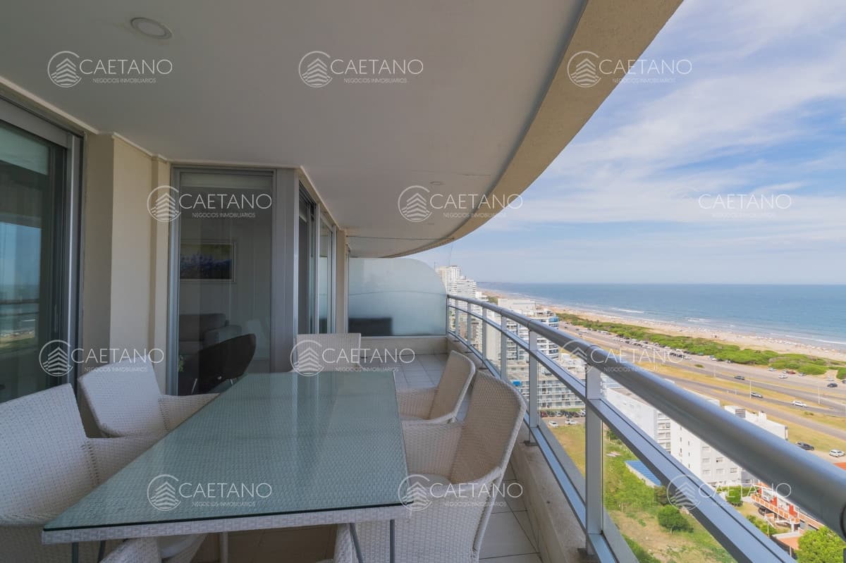 VENTA DEPARTAMENTO 4 DORMITORIOS PLAYA BRAVA FOREST TOWER — foto 3