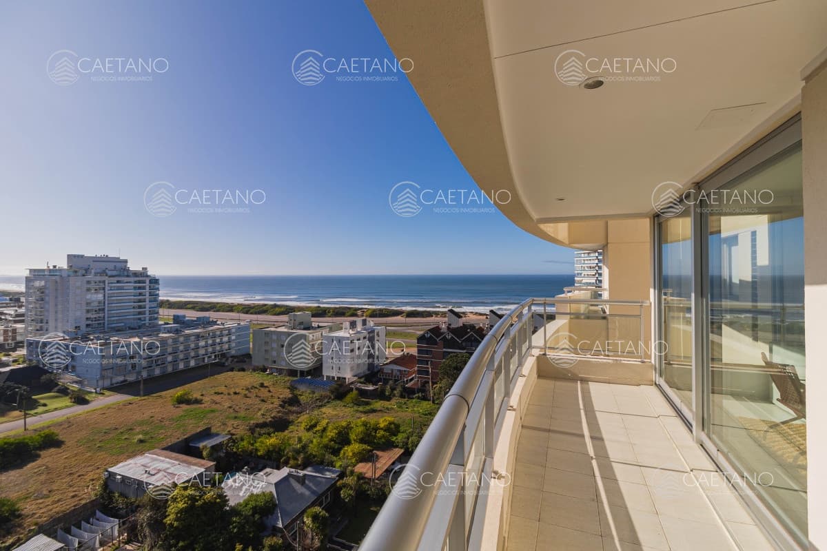 Venta apartamento FOREST TOWER I - GRAN PLANTA — foto 2