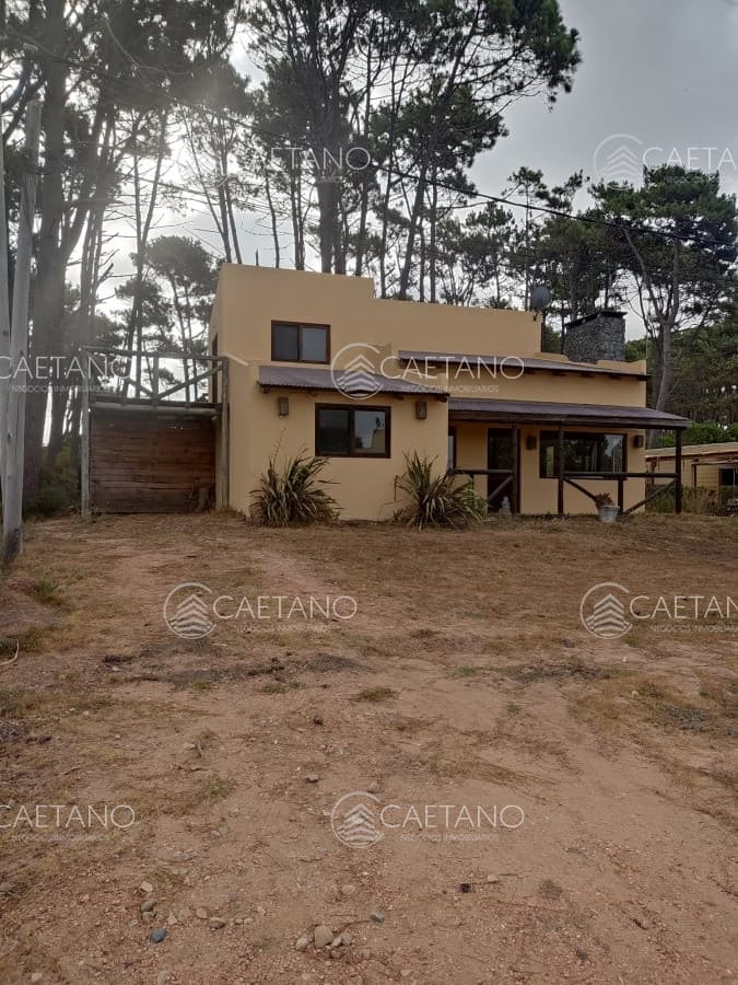 Venta - Amplios ambientes, proxima al mar — foto 2
