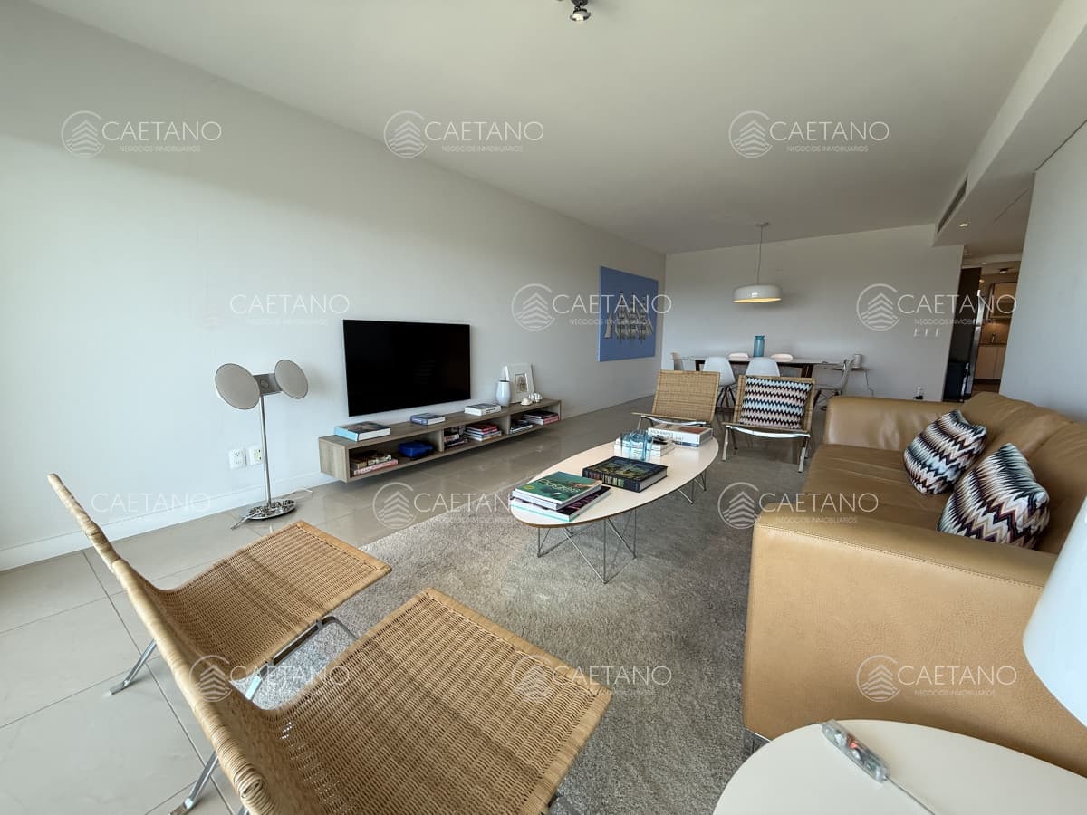 Alquiler enero 2026. Torre Aquarela dos dormitorios dos baños y dependencia de servicio. — foto 2