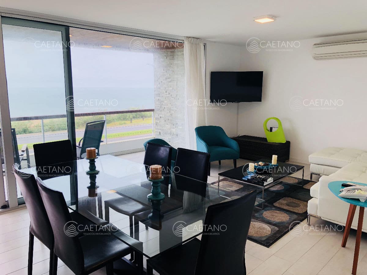 Isabel apartamento en venta 3 dormitorios más dependencia Vista al mar Piscina - Playa Mansa Punta del Este — foto 2