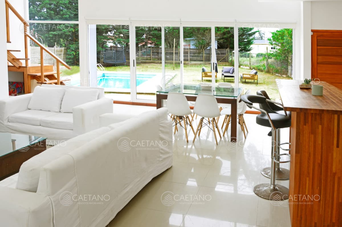 Hermosa casa en venta de 3 dormitorios.