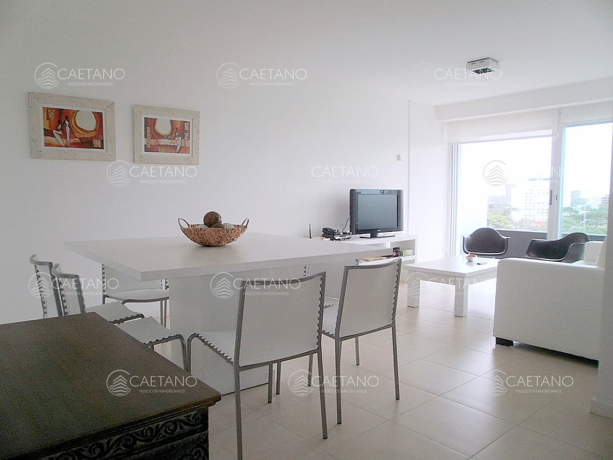 Alquiler temporario apartamento 3 dormitorios en Mansa — foto 2