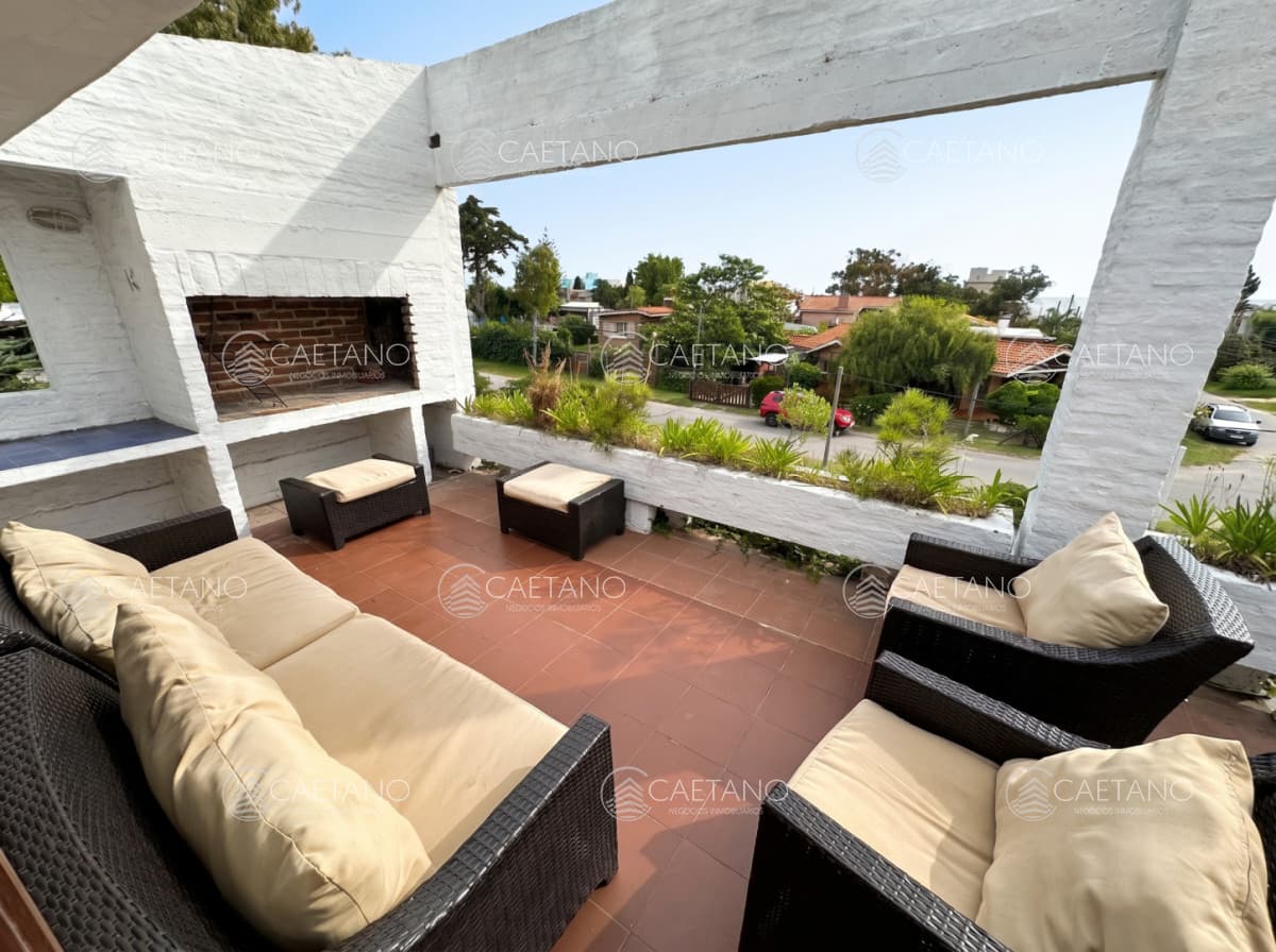 Gran casa a 2 cuadras del mar — foto 2