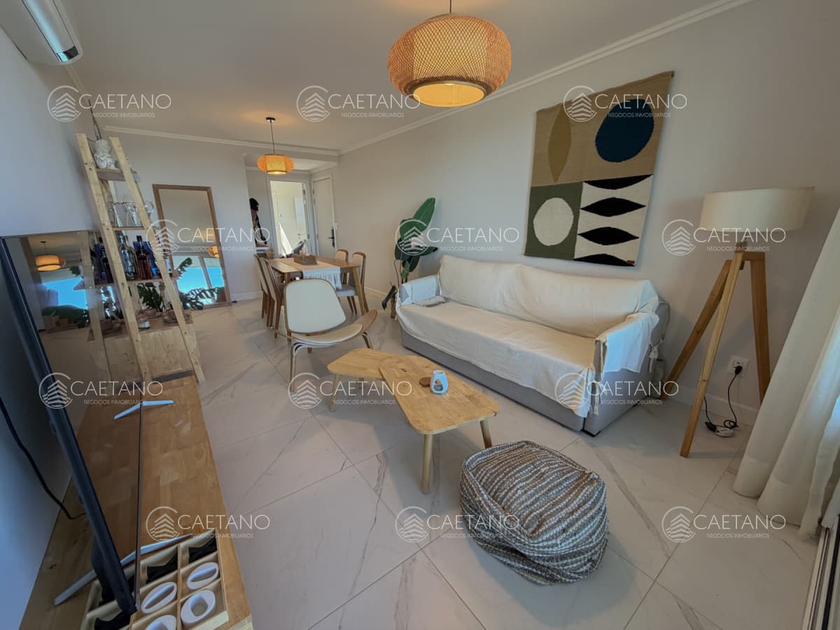 DEPARTAMENTO MODERNO FRENTE AL MAR U$S 380.000 — foto 3