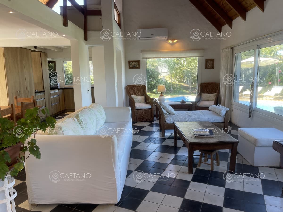 Casa en alquiler en La Barra — foto 2