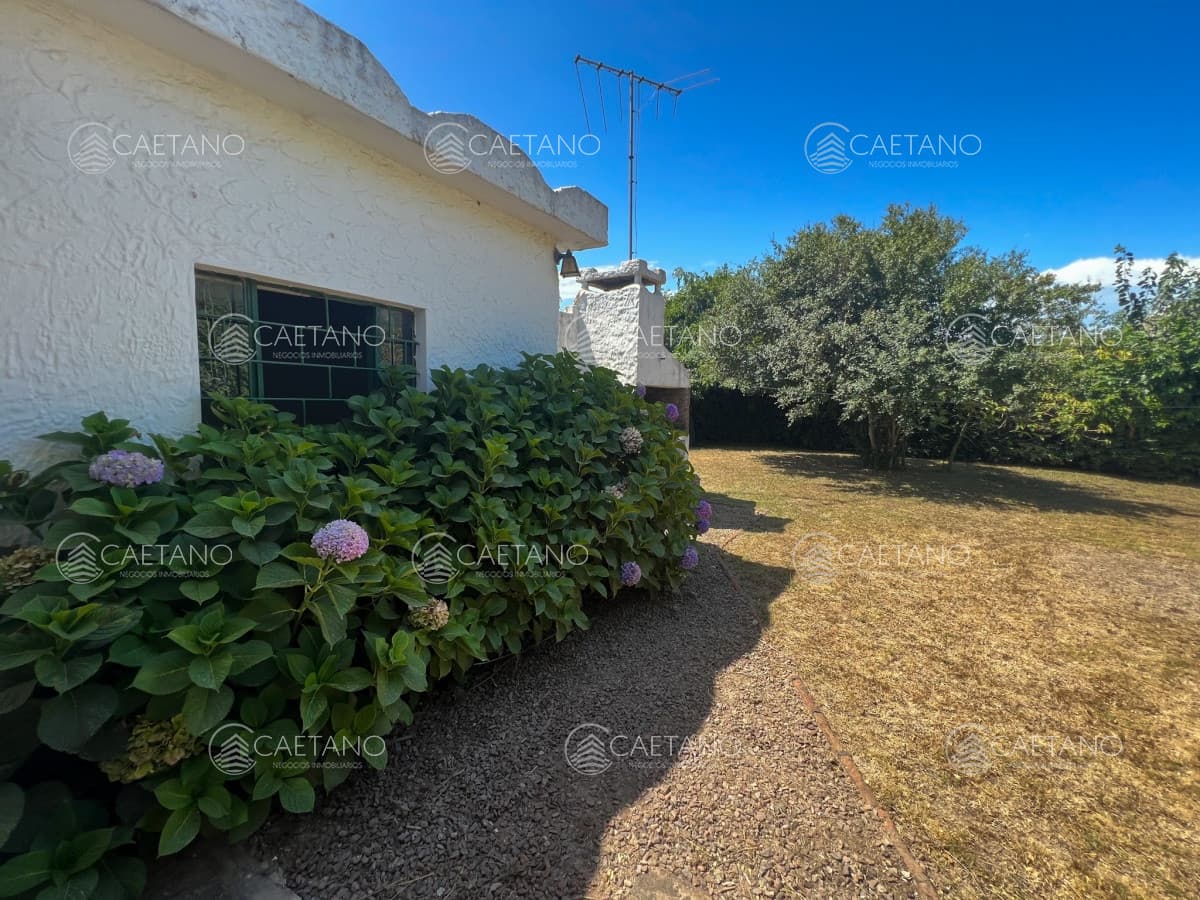 CASA EN VENTA EN BALNEARIO BSAS A 300 MTS DEL MAR — foto 3
