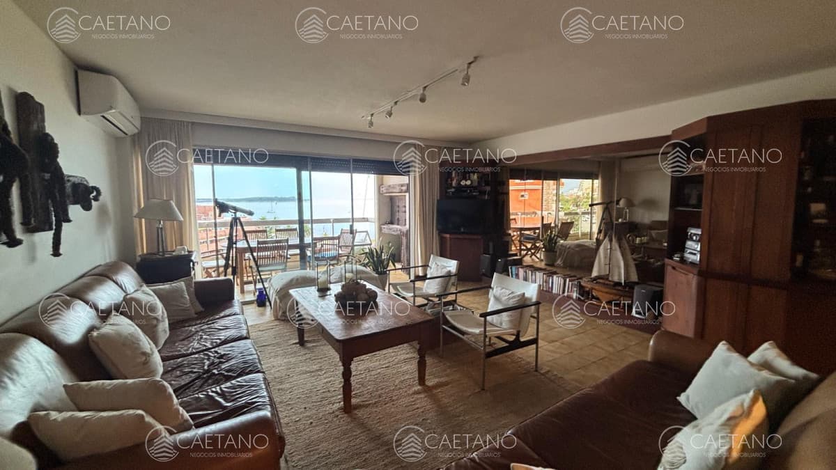 Departamento en venta de 3 dormitorios en Mansa con parrillero propio — foto 3