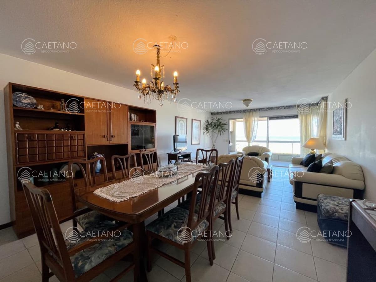 APARTAMENTO 3 DORMITORIOS Y DEPENDENCIA PRIMERA LINEA MANSA — foto 3