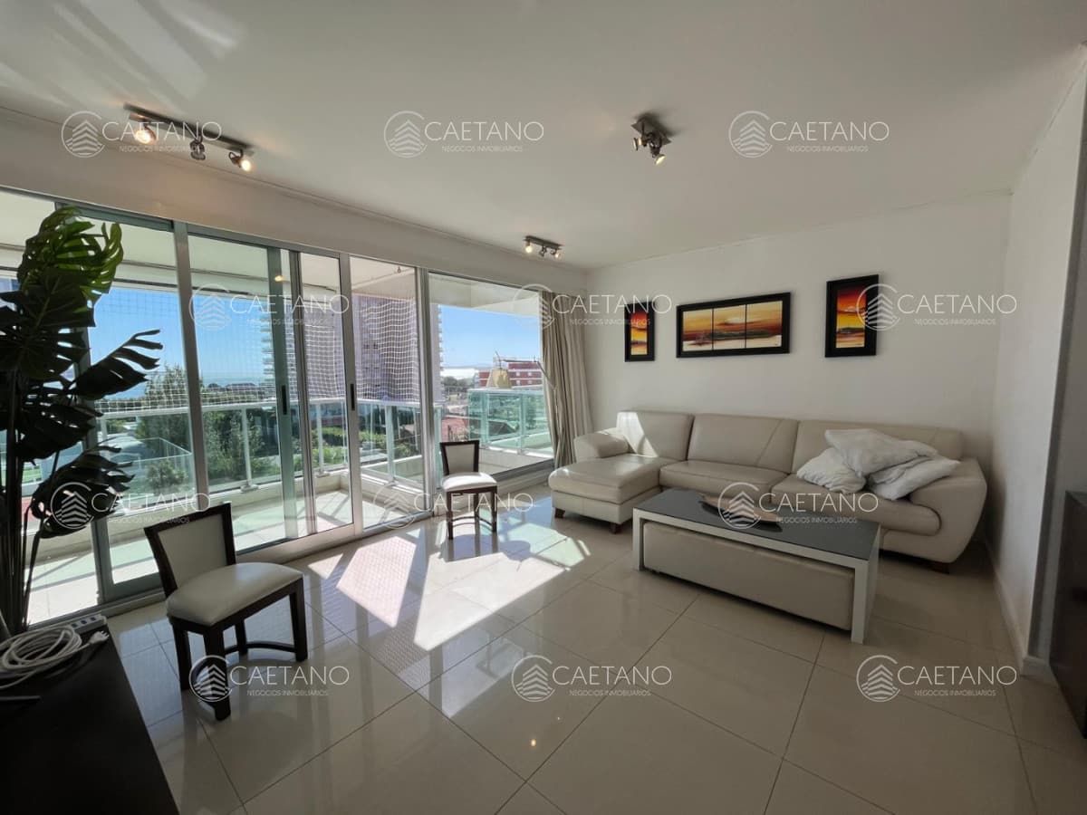 ALQUILER APARTAMENTO ANUAL 3 DORMITORIOS EN SUITE PLAYA MANSA — foto 2