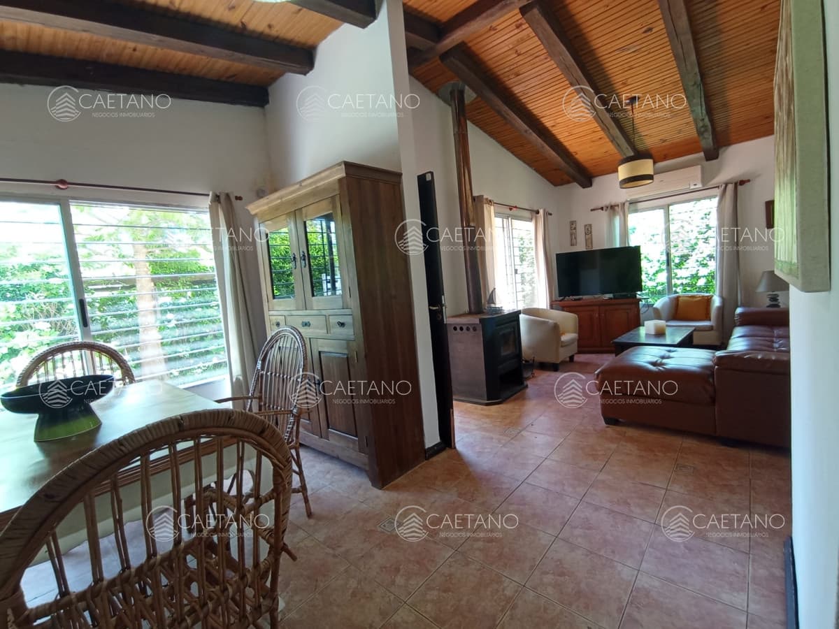 CASA DE 3 DORMITORIOS EN ALQUILER EN MANANTIALES — foto 2