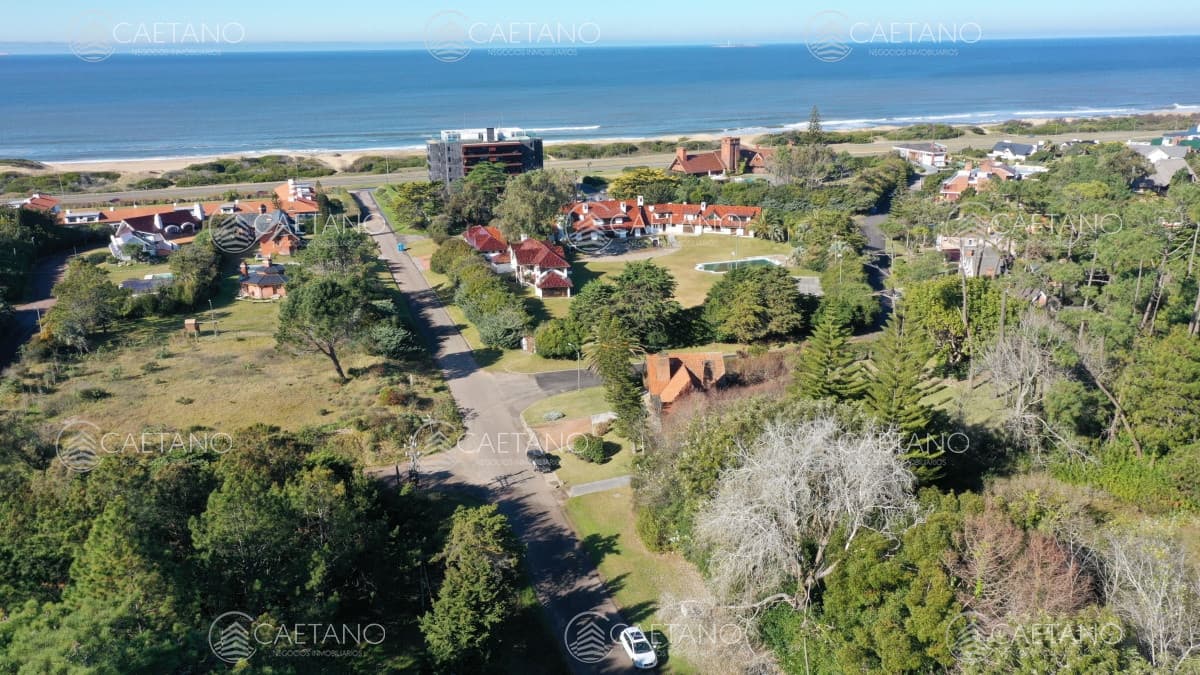 Venta de Terreno de 967 m2, en San Rafael, Punta del Este. a 100 mts del Mar. — foto 3